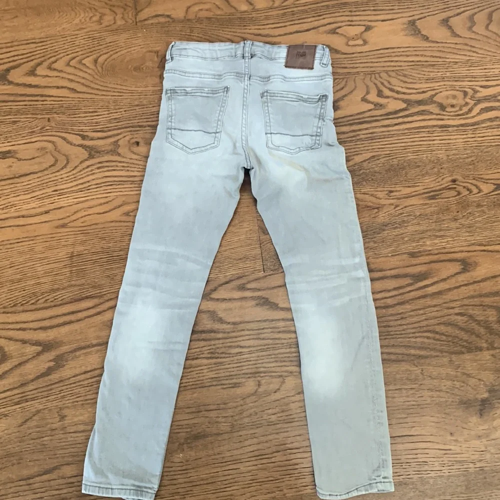 Zara distressed kids gray adjustable waist denim. Size 9